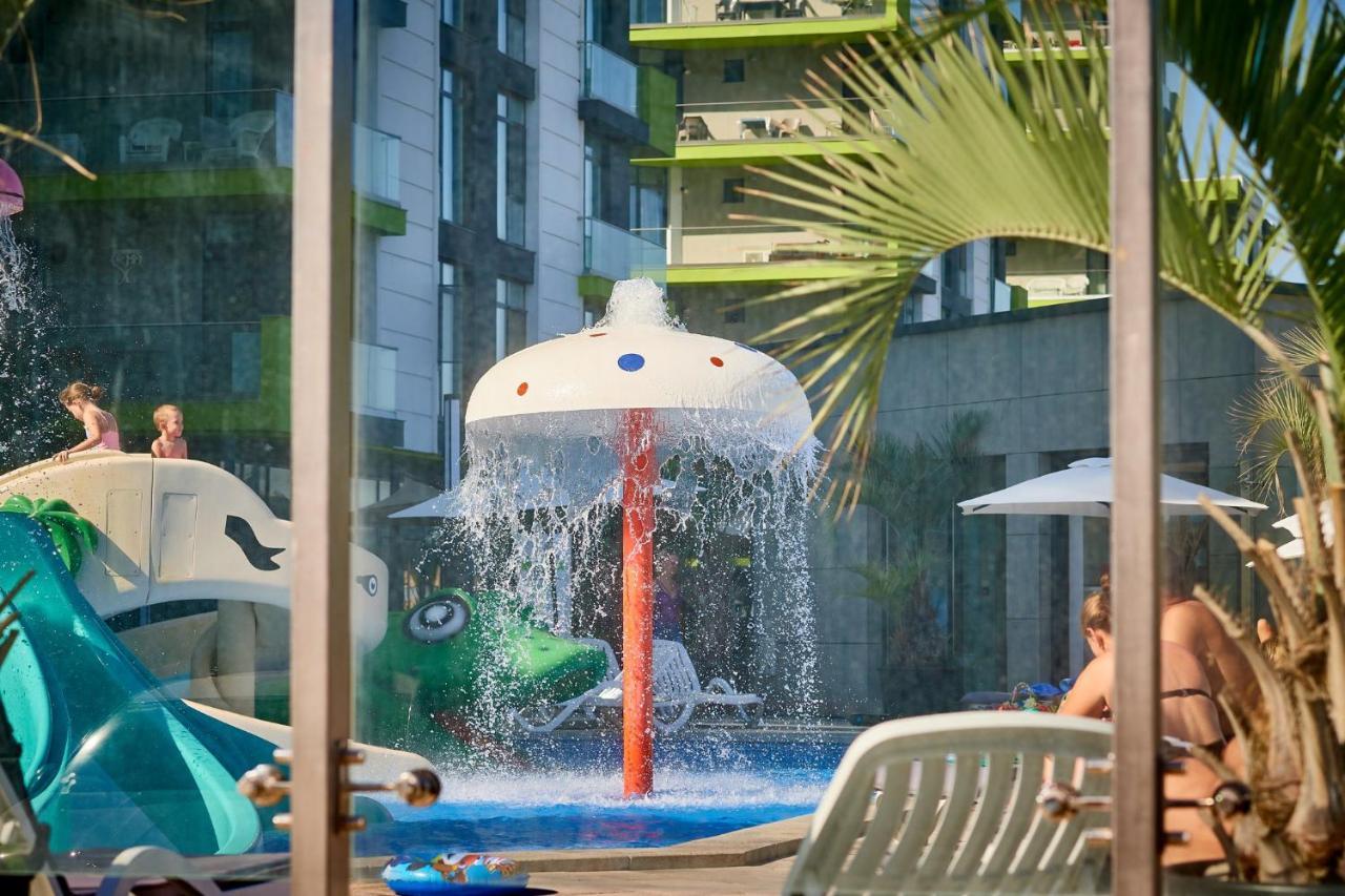 Aquamarin 2Bd Apt Spa N Pools Beach Resort Năvodari Exteriör bild