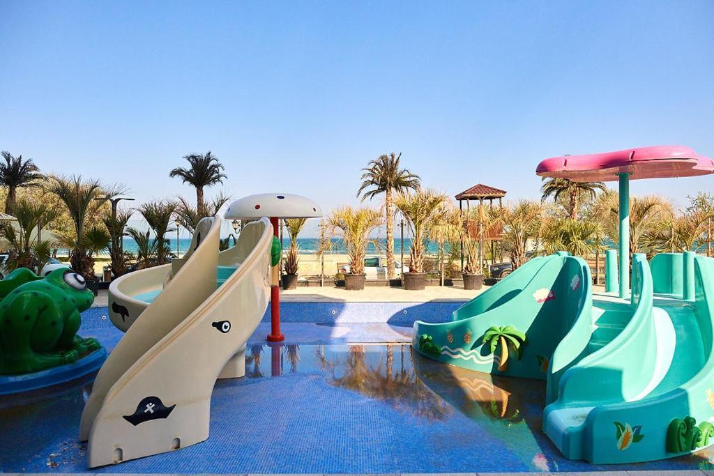 Aquamarin 2Bd Apt Spa N Pools Beach Resort Năvodari Exteriör bild