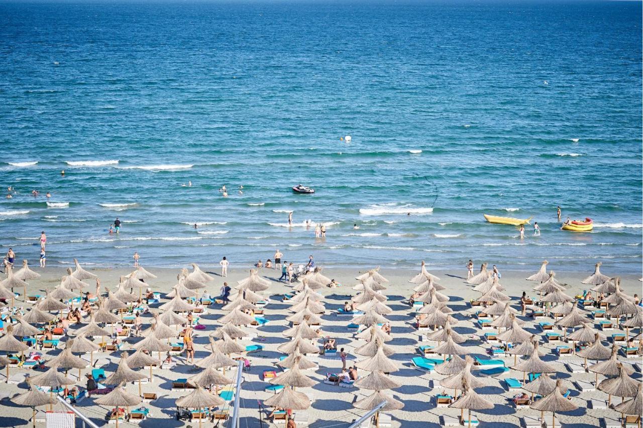 Aquamarin 2Bd Apt Spa N Pools Beach Resort Năvodari Exteriör bild