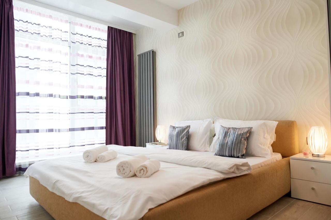 Aquamarin 2Bd Apt Spa N Pools Beach Resort Năvodari Exteriör bild