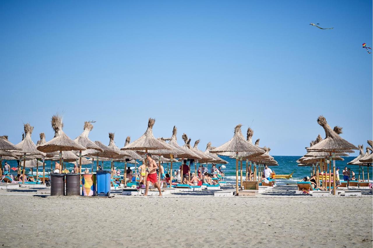 Aquamarin 2Bd Apt Spa N Pools Beach Resort Năvodari Exteriör bild