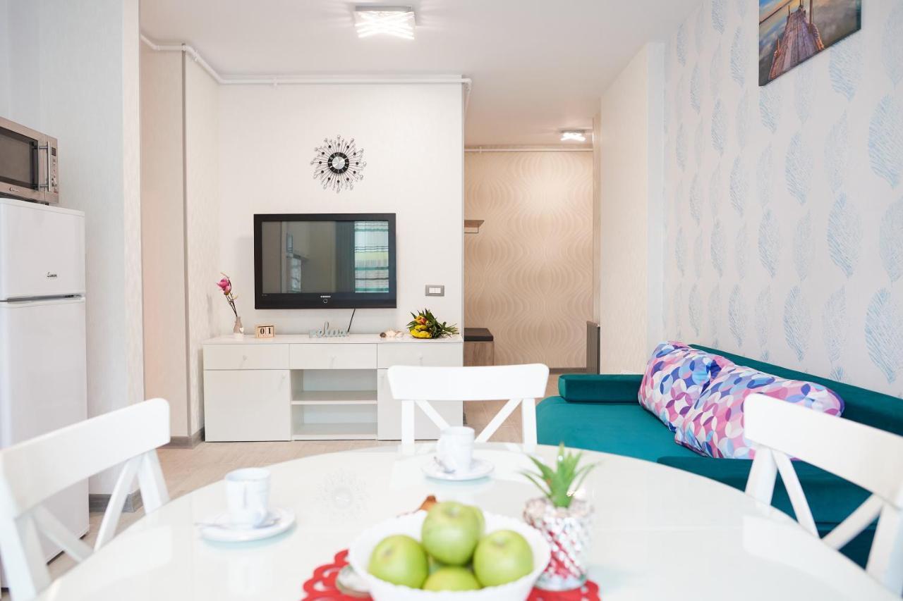Aquamarin 2Bd Apt Spa N Pools Beach Resort Năvodari Exteriör bild