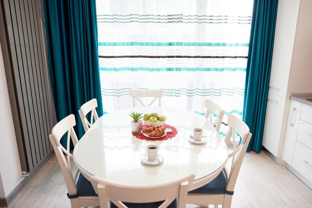 Aquamarin 2Bd Apt Spa N Pools Beach Resort Năvodari Exteriör bild